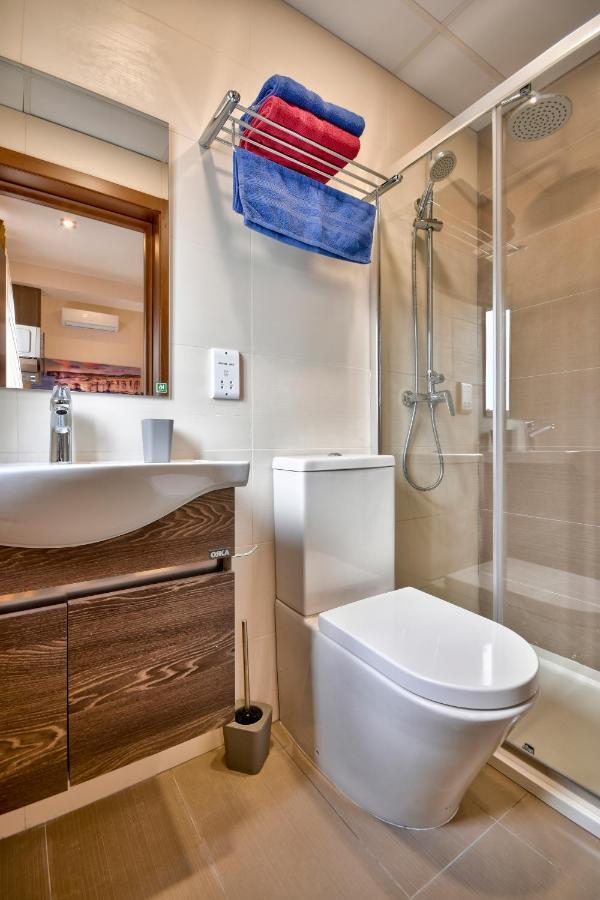 Central Suites St. Julian'S Экстерьер фото